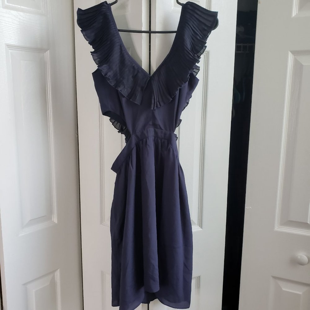 Gorgeous V-Neck ARK & Co Ruffle Accent Dress